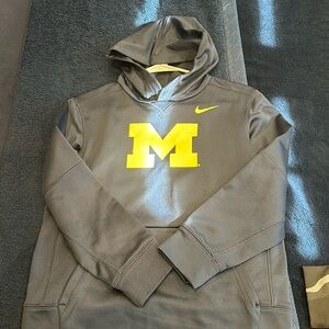 Boys, Nike, Michigan hoodie size large